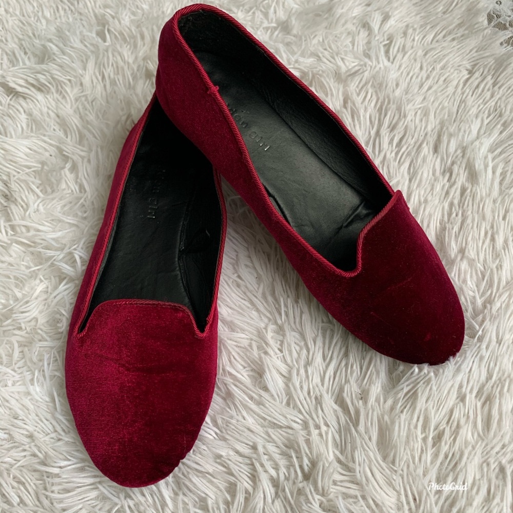 Sold!✨Madden Girl Burgundy velvet flats/slip-one